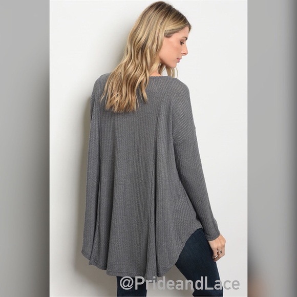 LAST 1 ❄️Charcoal Top❄️ - Picture 2 of 2